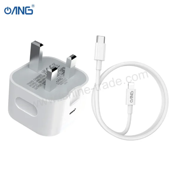 29B ANG ADAPTOR TC76A- SINGLE USB C PORT 35W WITH C TO LIGHTNING CABLE Barcode 5056605679702